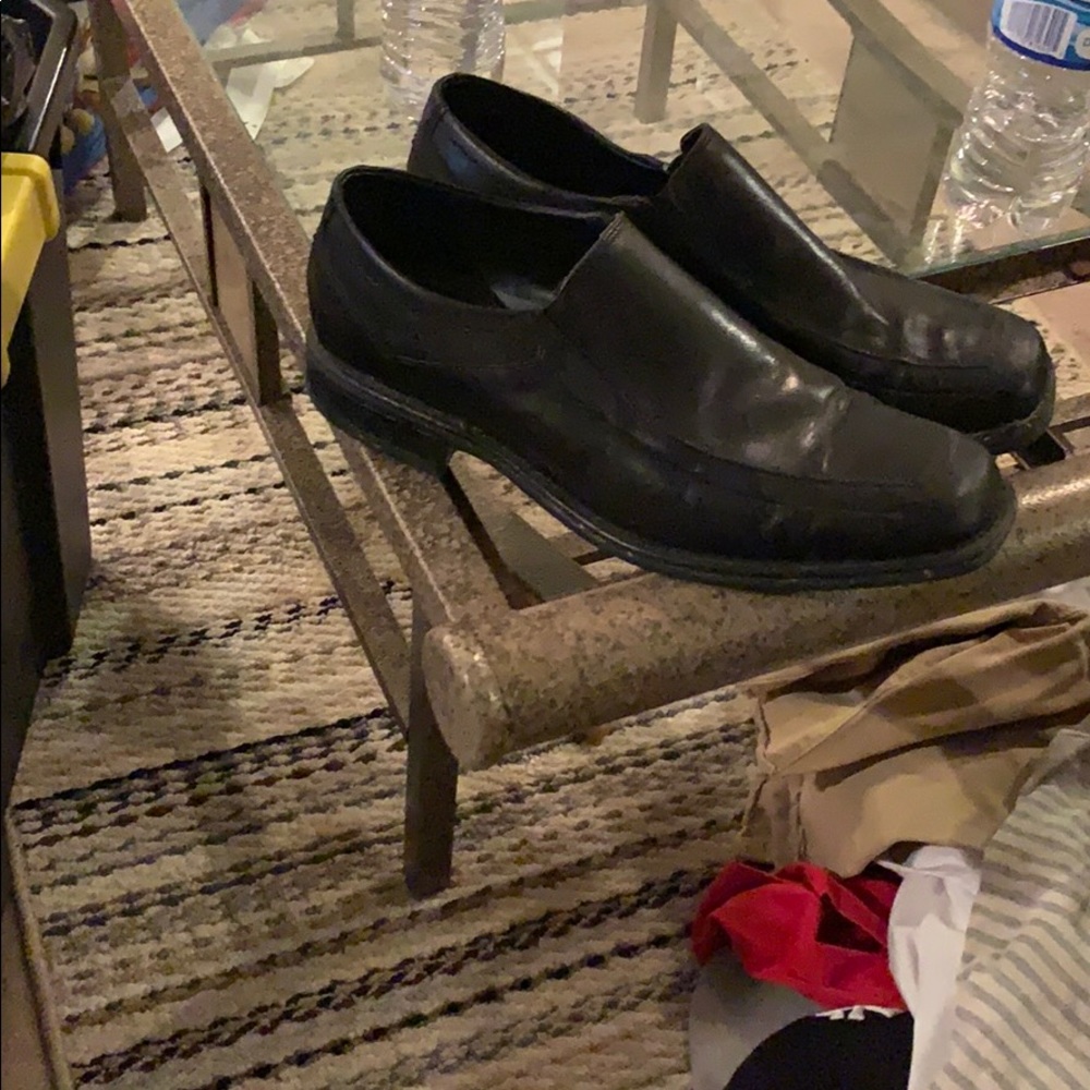 Dress shoes